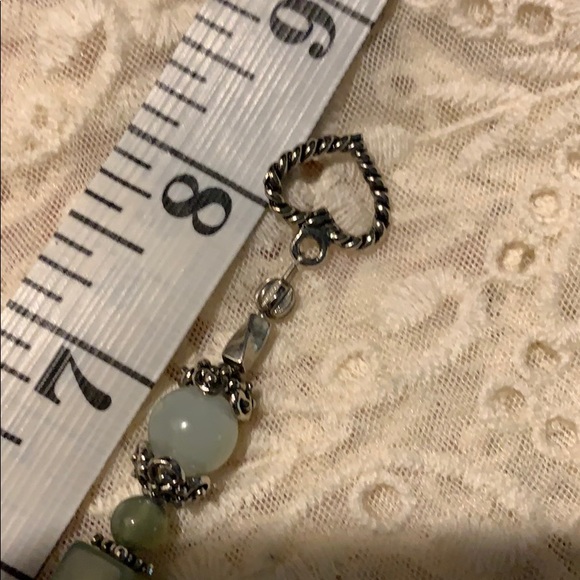Handmade Bracelet /green stones w silver closures - Picture 3 of 4